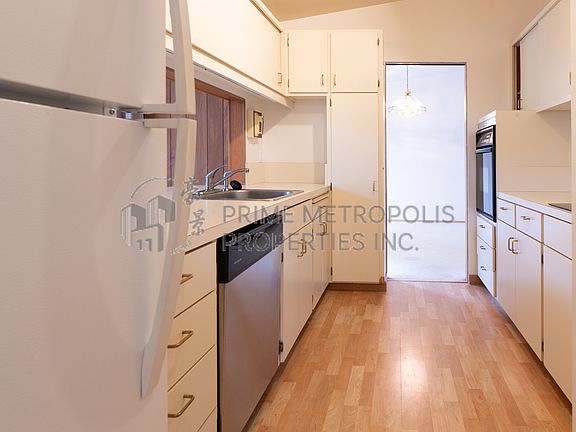 5th image of 13305 SE 42nd St