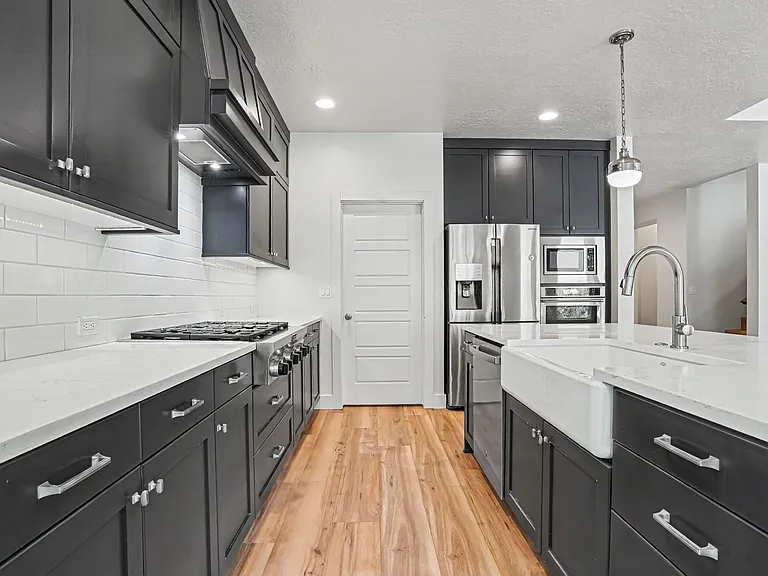 6120 N Hacienda Ave — Photo 9