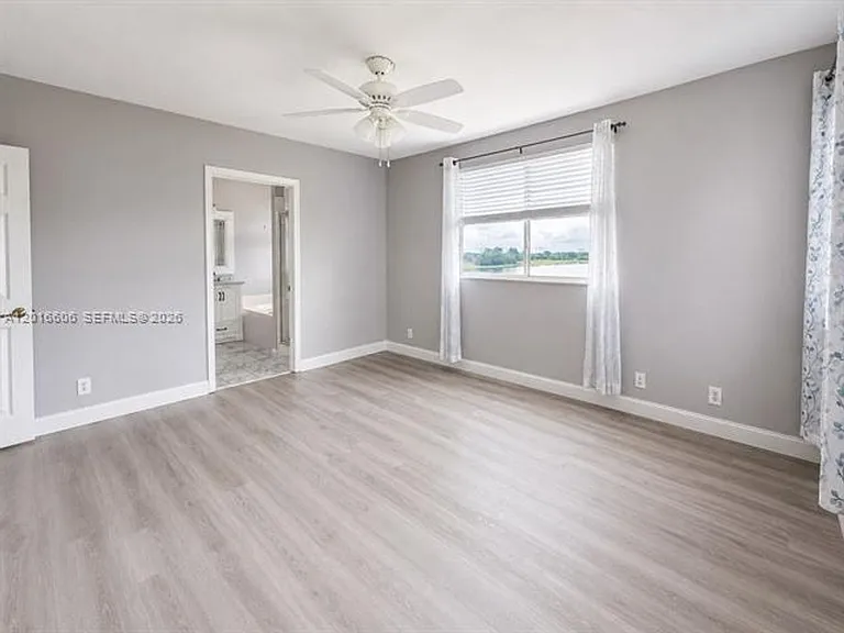 963 Falling Water Rd #963 — Photo 10