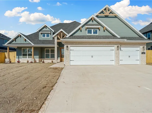1140 Red Maple St, Centerton, AR 72719
