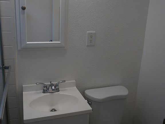 3rd image of 333 Redwood Ave