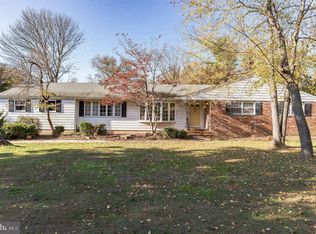 46 Mountain View Rd, Ewing, NJ 08628
