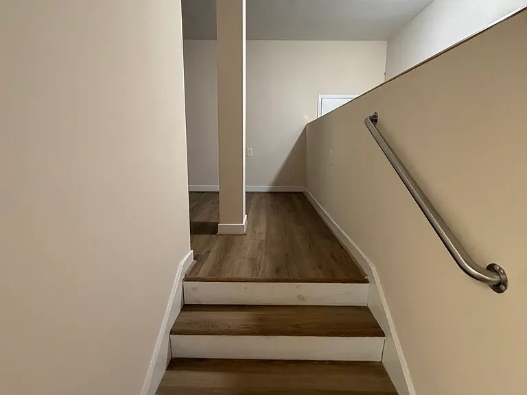 Monument Place Apartments — Photo 17