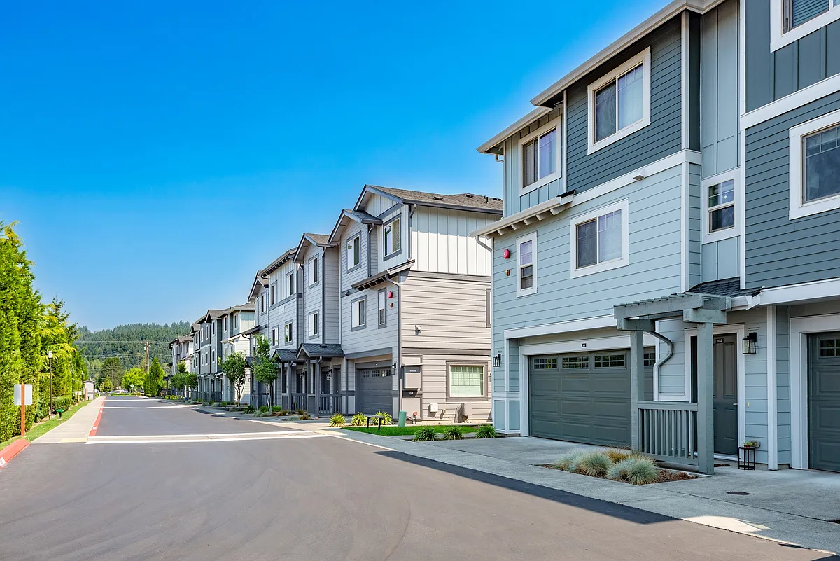 Building Photo - Aster Townhomes