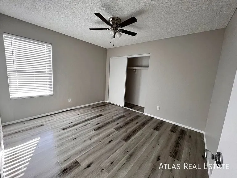 465 W Ivyglen St #13-125 — Photo 11