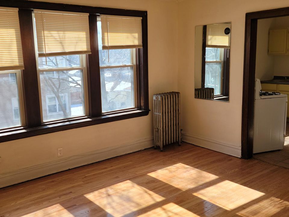 1st image of 4158 S Rockwell St #2F