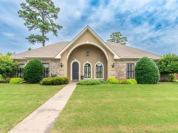 321 Country Club Pkwy, Maumelle, AR 72113