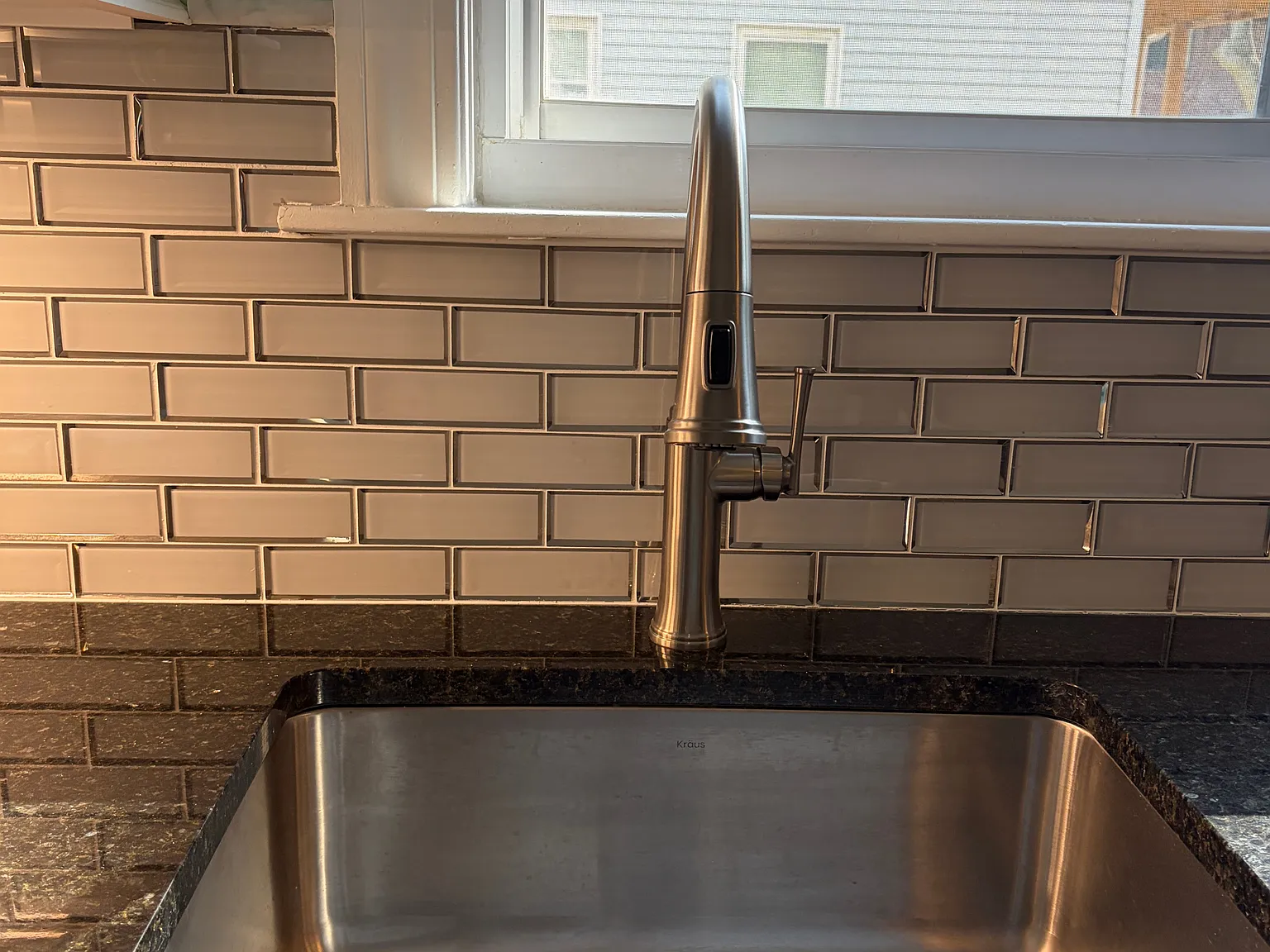 2 bed, 1100 sqft, $3,500 — Photo 3