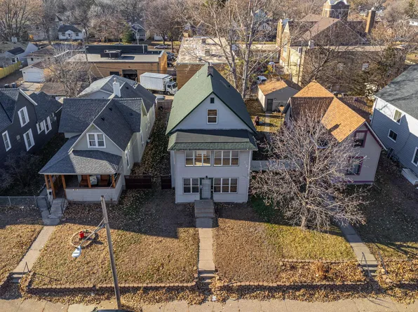 4647 Bryant Ave N, Minneapolis, MN 55412
