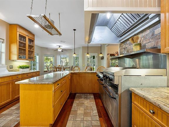 4th image of 37810 Boyd Rd