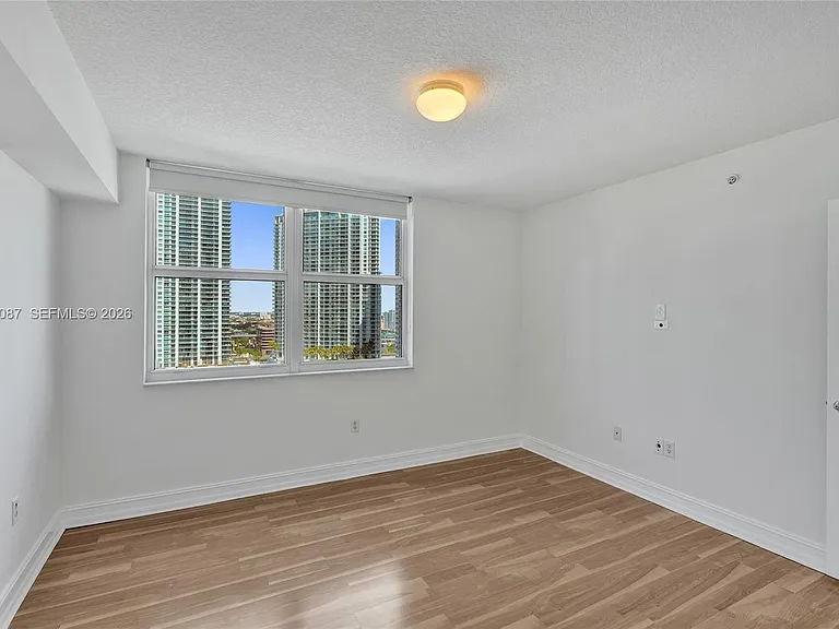 31 SE 5th St #2305 — Photo 23