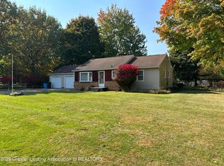 3034 Manley Dr, Lansing, MI 48910