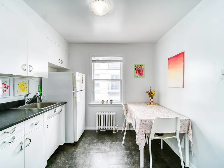 1066 Tower Rd — Photo 45