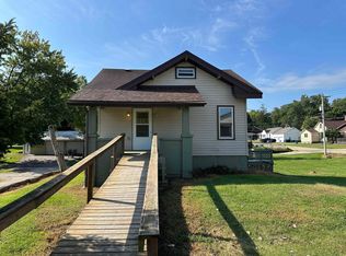 1407 Hawthorne Ave, Savanna, IL 61074