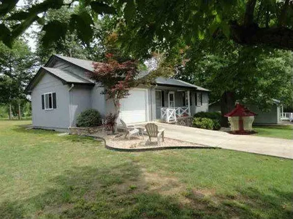 821 Hall St, Mountain Home, AR 72653