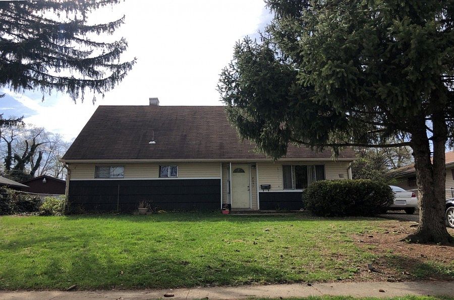 1st image of 2351 Marcia Dr