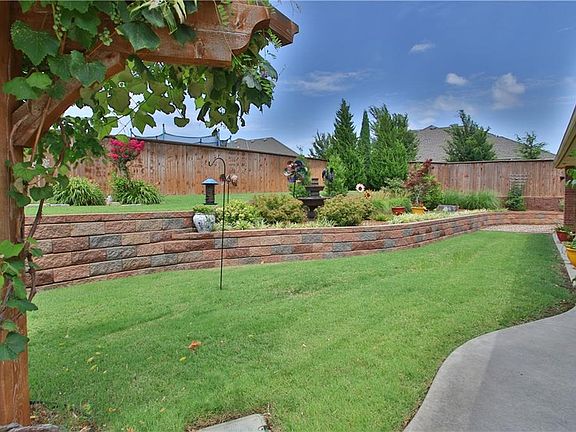 4th image of 7613 Canyon Lakes Dr