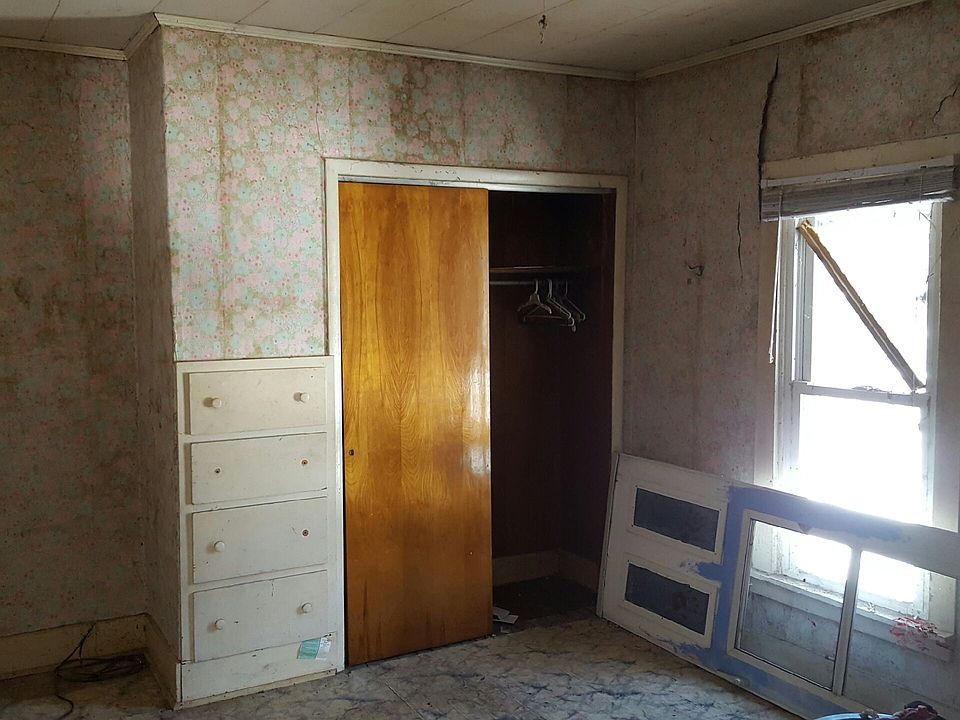 2nd image of 756 Clark St