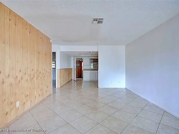 4th image of 604 Denise Ave
