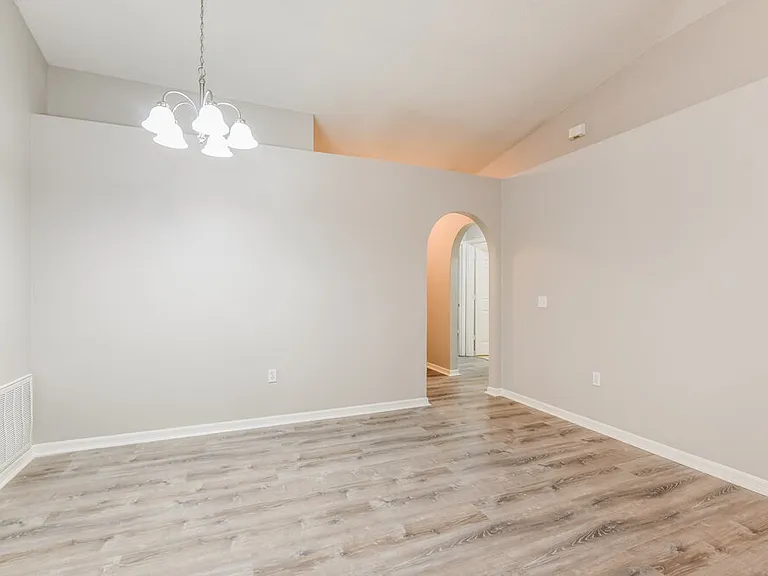 1117 Windy Bluff Dr — Photo 5