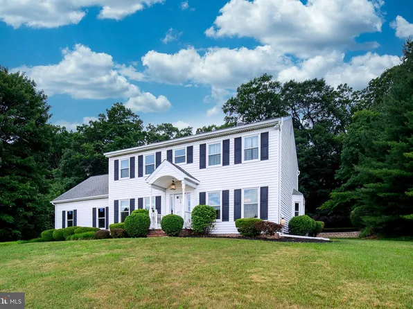 1732 Peppermint Ln, Westminster, MD 21157