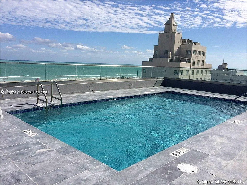 1255 Collins Ave #507
