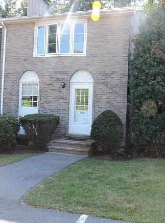 1st image of 100 Fieldstone Dr #100