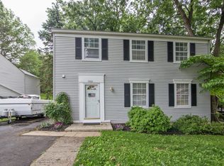 19221 Saint Johnsbury Ln, Germantown, MD 20876