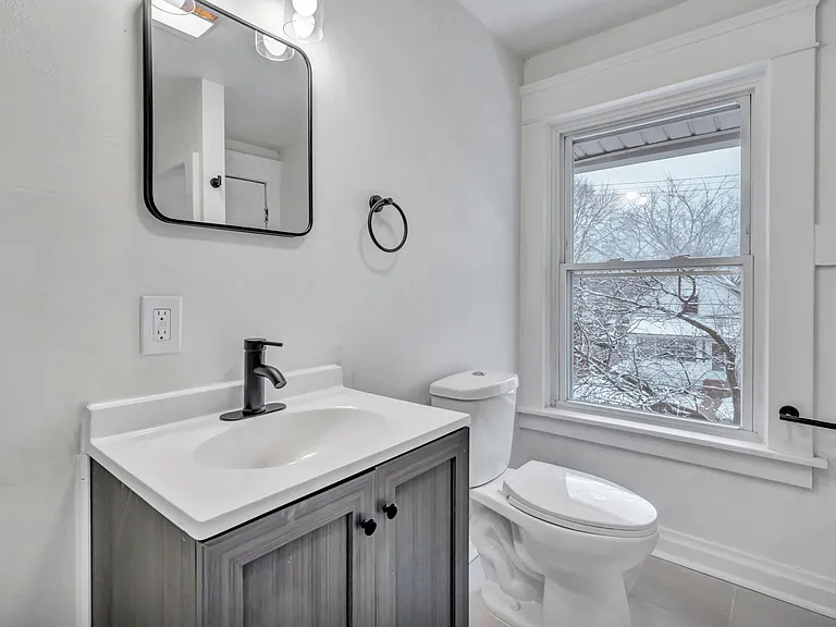 1425 Knollwood Ave #UP — Photo 7