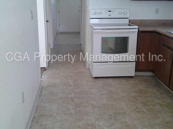 5th image of 326 Clinton Ave