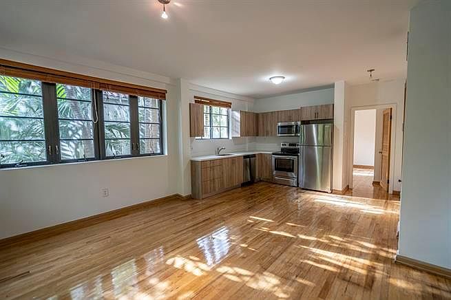 1st image of 632 15th St Unit 202-632-20