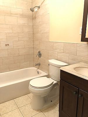 1st image of 220 Quincy St APT 3