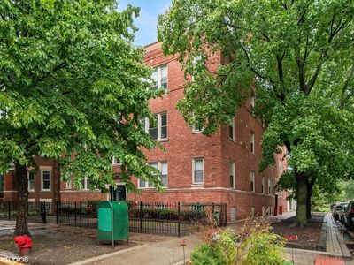 3903 N Claremont Ave #1, Chicago, IL, 60618