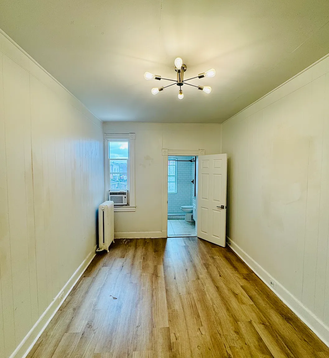 3 bed, 1.5 bath, 1500 sqft, $1,800 — Photo 4
