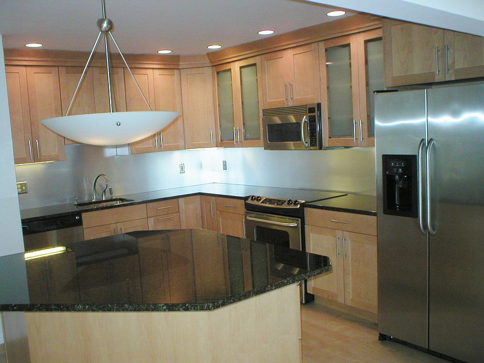 2nd image of 2880 Aronimink Pl