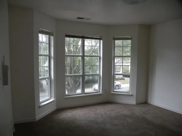 623 Olmsted Park Pl APT C, Charlotte, NC 28203