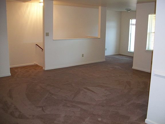 5th image of 25 Belles Cove Dr APT B