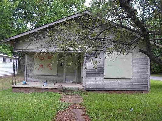 1st image of 1300 Dill St