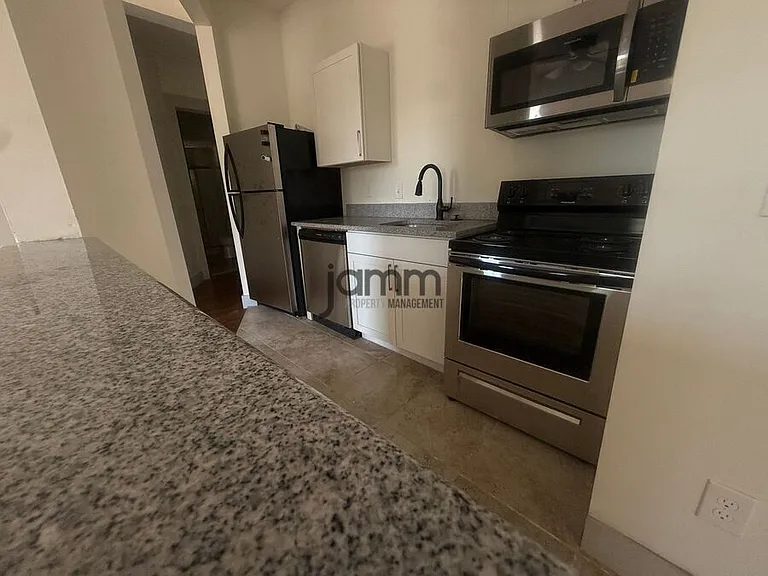 1856 E 89th St #201 — Photo 6