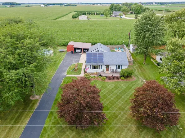 5803 N State Road 101, Woodburn, IN 46797