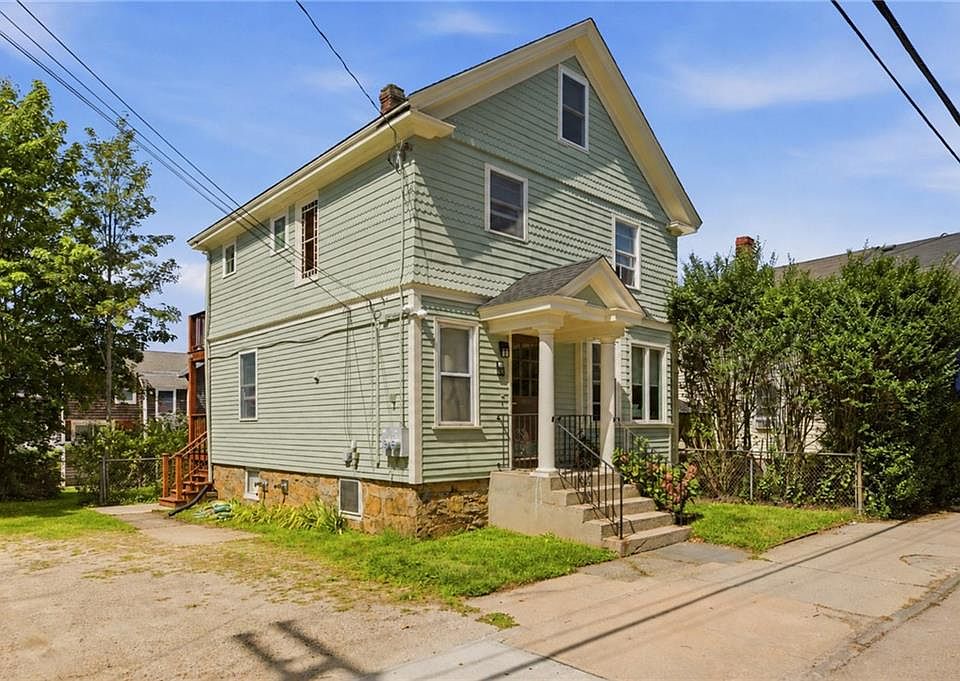 1st image of 629 Thames St #2