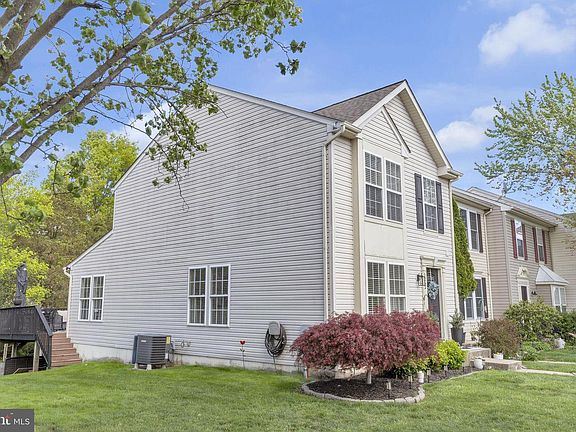 4th image of 1262 Hunter Ln