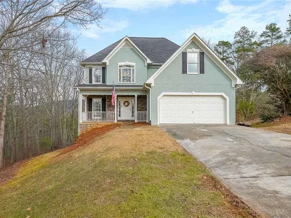 63 Centerport Dr, White, GA 30184