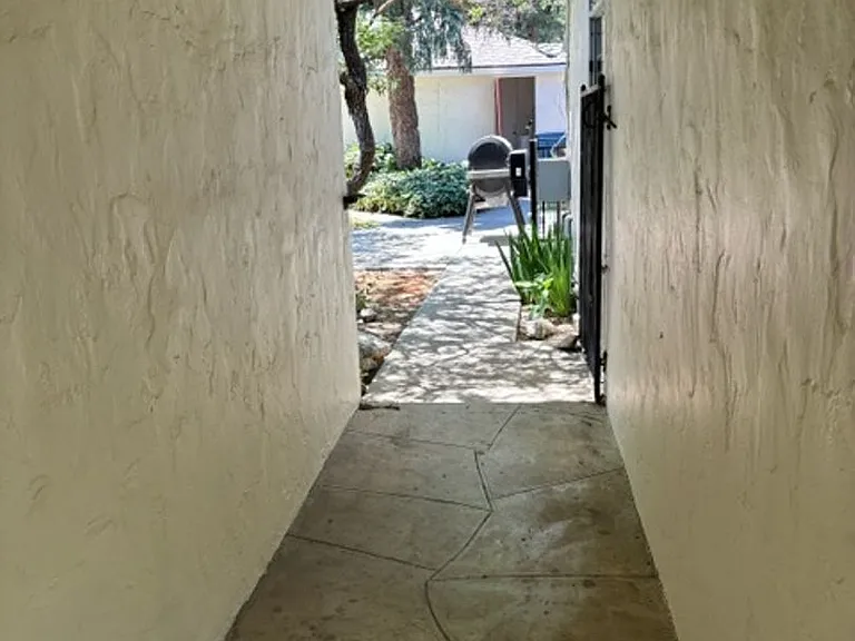 821 Vine St — Photo 7