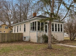 1812 Cedar Rd, Homewood, IL 60430