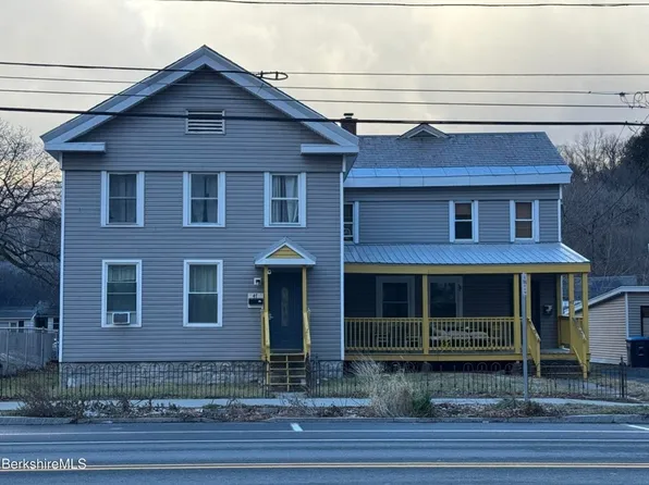 47 Commercial St, Adams, MA 01220