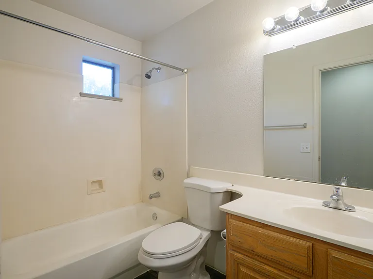 458 W Paseo Rio Grande — Photo 15