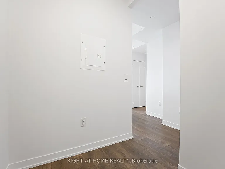 20 Richardson St #11 — Photo 7