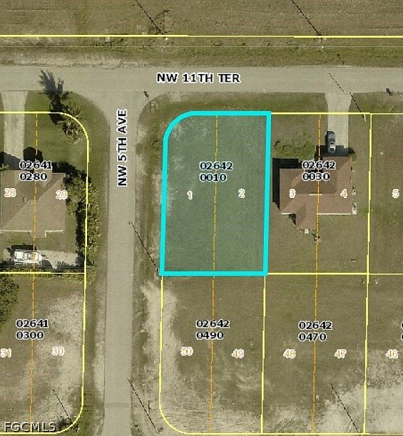 1st image of 426 NW 11th Ter