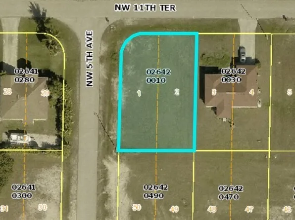 426 NW 11th Ter, Cape Coral, FL 33993